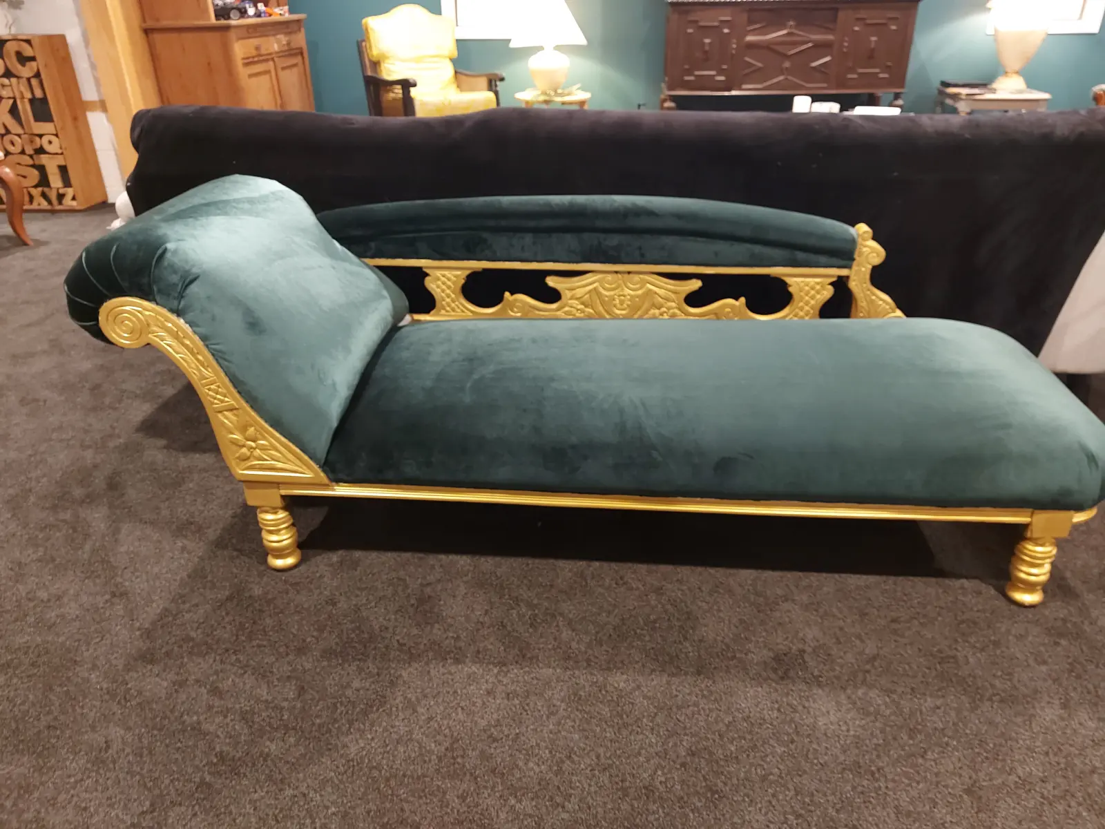 Green velvet chaise longue